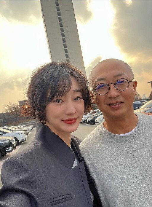 최여진, 남편과 함께 함은정 결혼식 찾아 축하 "같은 해 결혼해서 좋네"