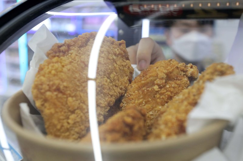 [서울=뉴시스] 김선웅 기자 = 치킨. 위 사진은 해당 기사와 직접적 연관이 없음. 2022.11.22. mangusta@newsis.com