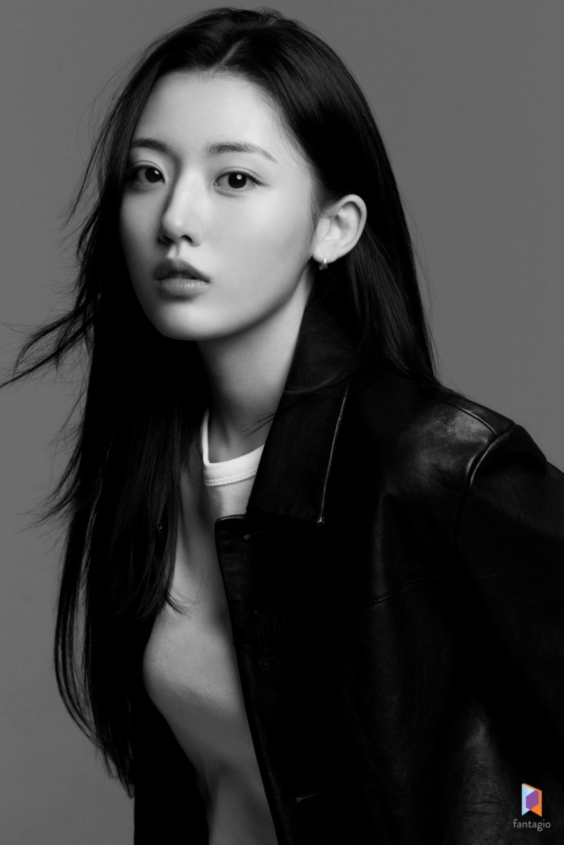 정다빈, 백윤식·이성경과 한솥밥…판타지오 전속계약