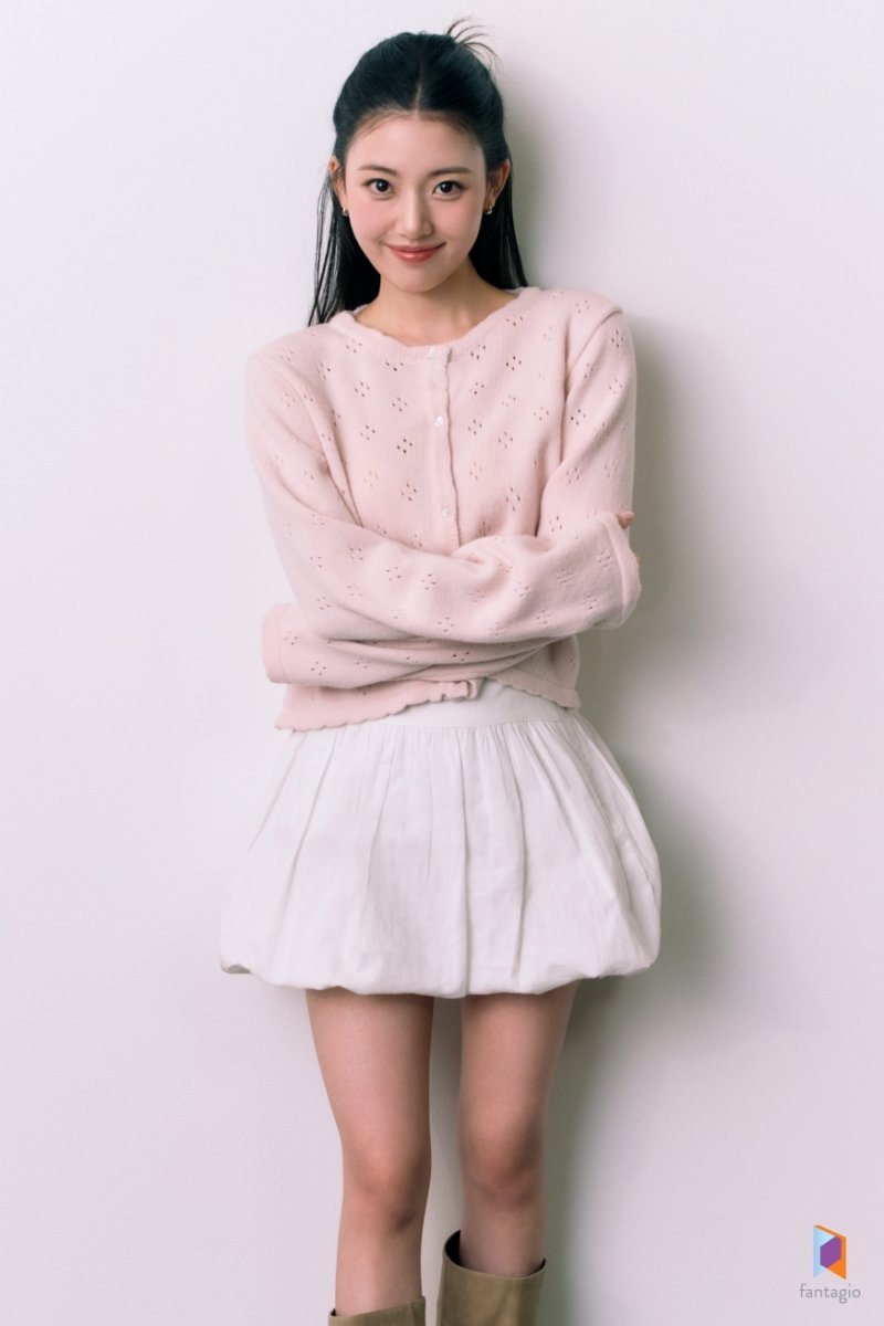 정다빈, 백윤식·이성경과 한솥밥…판타지오 전속계약