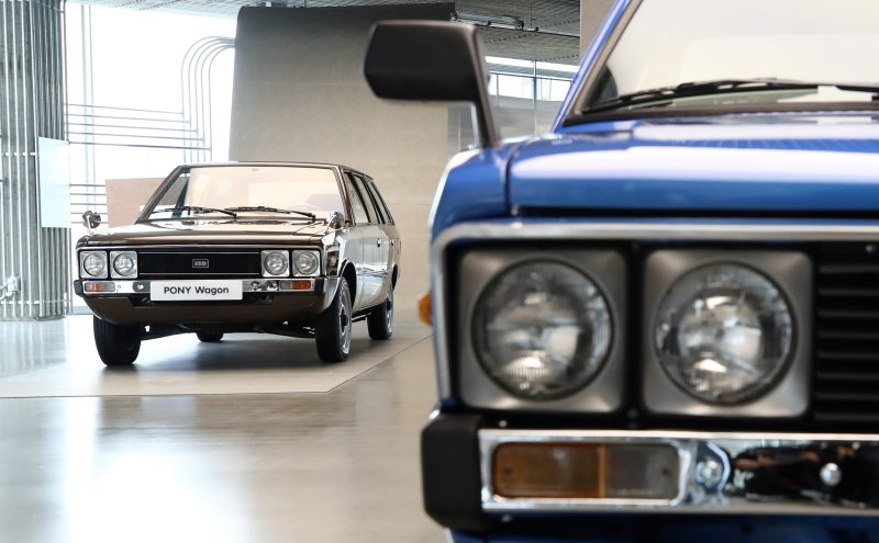 서울 강남구 현대모터스튜디오 서울에서 2023년 6월 9일부터 8월 6일까지 열린 '포니의 시간' 전시장에 포니가 전시돼 있다. /뉴스1 ⓒ News1 구윤성 기자