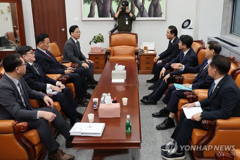 예산안 막판 협상 (출처=연합뉴스)