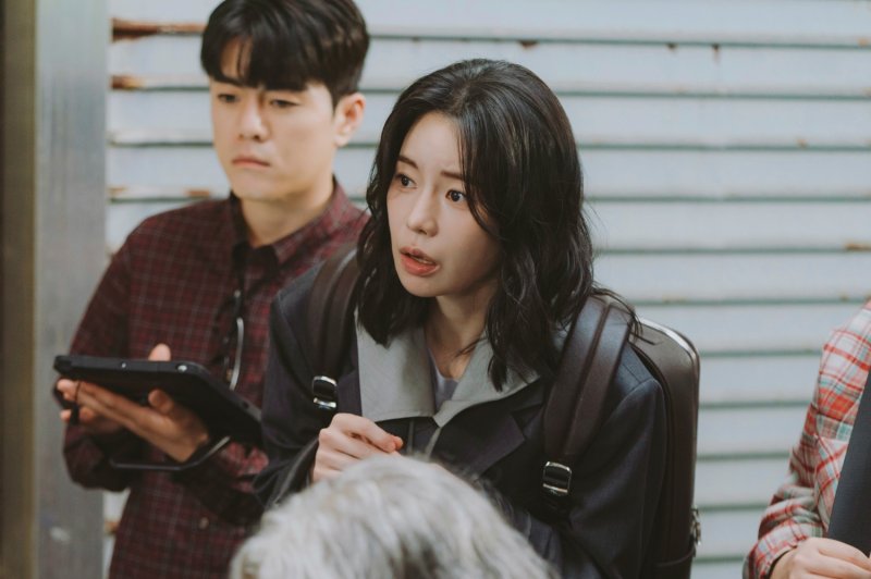 '얄미운 사랑' 임지연, 이정재 드라마 촬영 현장 등판…과몰입 눈빛 [N컷]