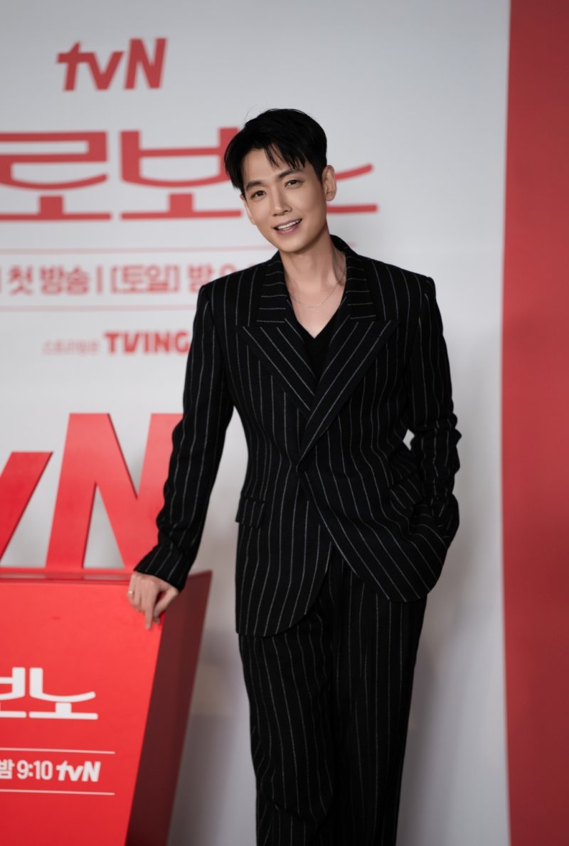 '프로보노' 정경호 판사 출신 작가 작품, 마음 편했다