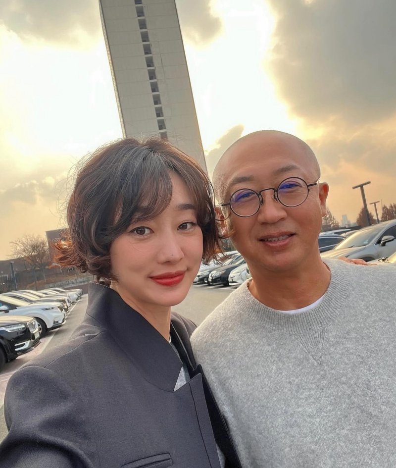 '돌싱과 결혼' 최여진, 함은정 결혼식서 활짝 "늘 행복해"