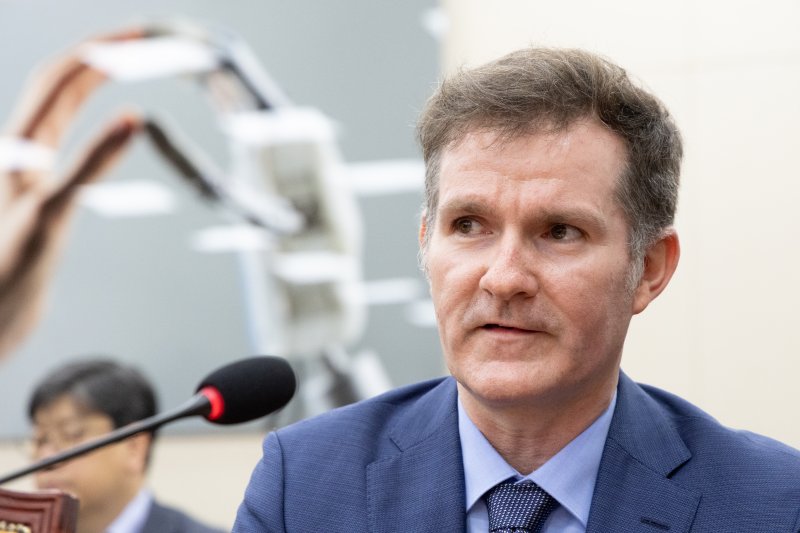 브랫 매티스 쿠팡 최고정보보호책임자(CISO)가 2일 서울 여의도 국회에서 열린 과학기술정보방송통신위원회 제18차 전체회의에 출석해 의원 질의에 답변하고 있다. 사진=뉴스1