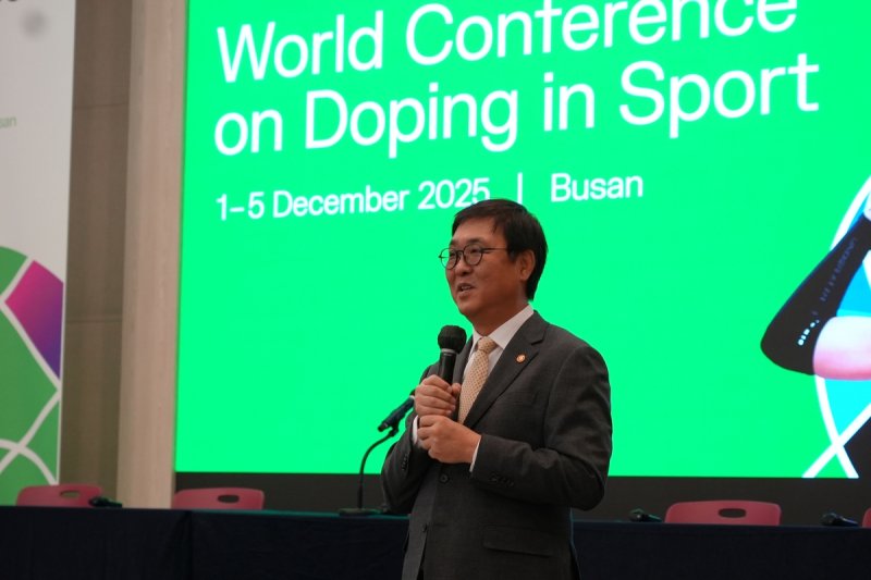 최휘영 장관 (출처=연합뉴스)