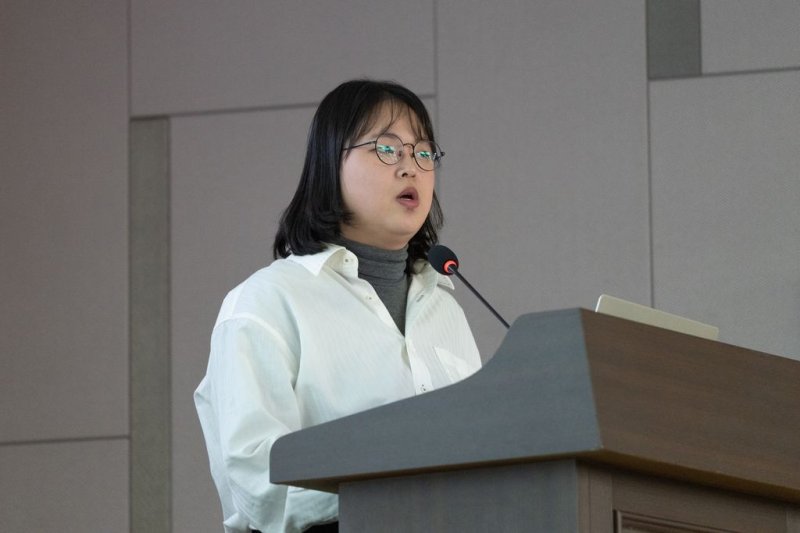 K-팝엔 '콘서트장 기후동맹'이 필요하다…국회 관심 끌어낸 케이팝포플래닛