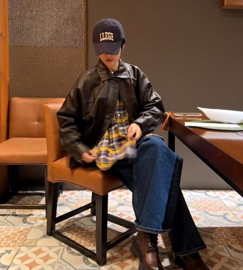 송혜교, 날렵한 턱선에 소두 인증…힙한 일상 [N샷]