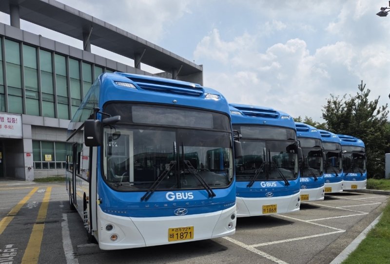 [의정부=뉴시스]친환경 전기저상버스.(사진=의정부시 제공)photo@newsis.com