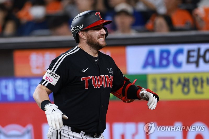 검증된 외인 3인방+웰스' LG, 2연패 향한 '가장 완벽한 계산'이 섰다