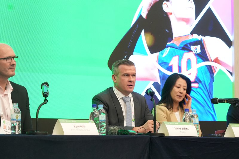 반카 회장이 전 세계 미디어를 대상으로 기자회견을 진행하고 있다. (KADA 회장)