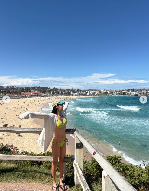 10㎏ 뺀 소유, 해외 휴양지서 뽐낸 과감 비키니 자태…볼륨감 과시