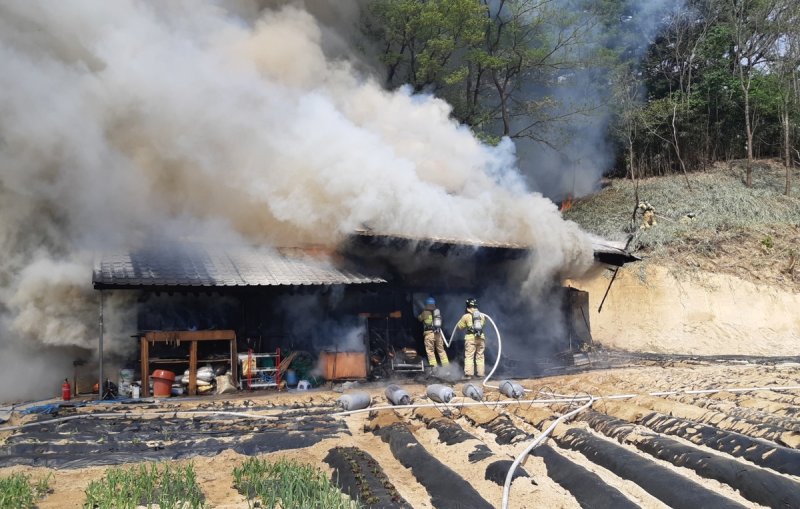 강릉 주택 화재 (출처=연합뉴스)