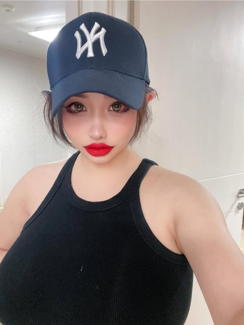 '치료 전념' 박봄, 2주만에 근황…"기다리는가" 의미심장