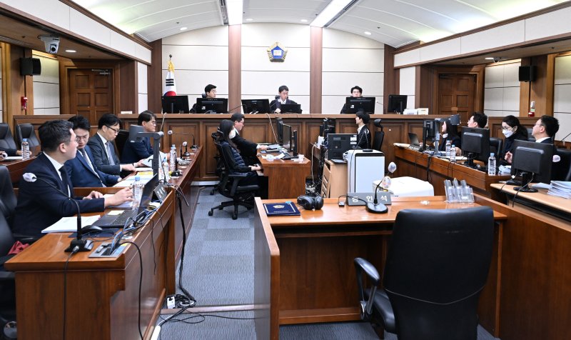 도이치모터스 주가조작과 명태균 공천개입, 통일교 청탁·뇌물 수수 의혹 혐의 등으로 구속기소 된 김건희 씨의 결심 공판. 2025.12.3/뉴스1 ⓒ News1 사진공동취재단