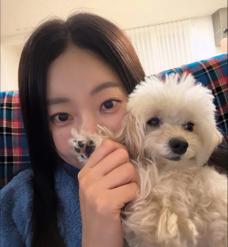 47세 김사랑 “꼬순내” 중독…여전한 미모