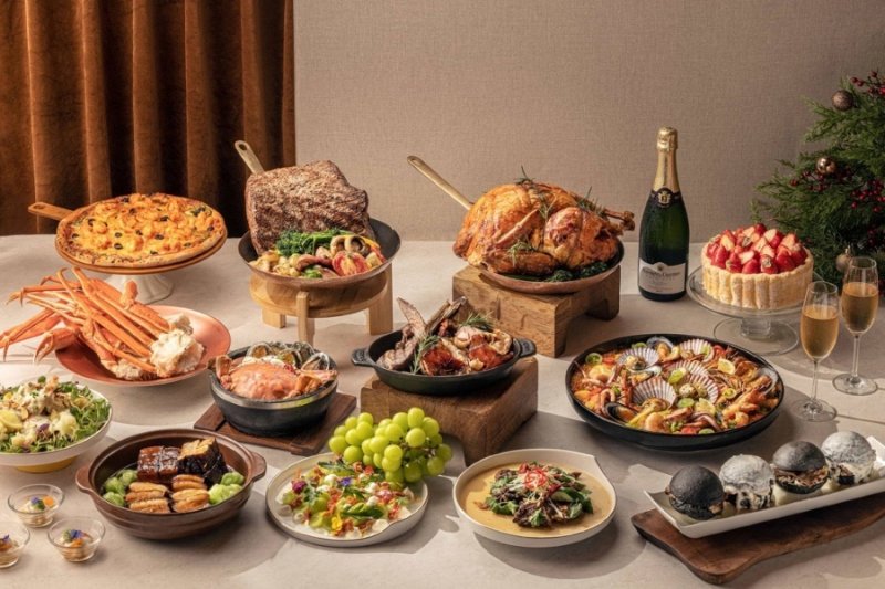 [서울=뉴시스] JW 메리어트 동대문 스퀘어 서울의 올데이 다이닝 레스토랑 '타볼로 24'가 오는 31일까지 '페스티브 시즌 뷔페'를 선보인다. (사진=타볼로 24 제공) 2025.12.03. photo@newsis.com *재판매 및 DB 금지