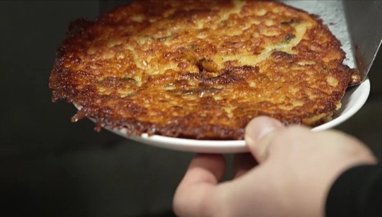 하정우, '맵부심' 전현무에 "고추는 오이고추만" 맵찔이 반전 고백