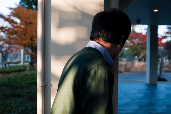 "집 혼자 있는데 형부 문 열어줘야 하나요?" 시끌