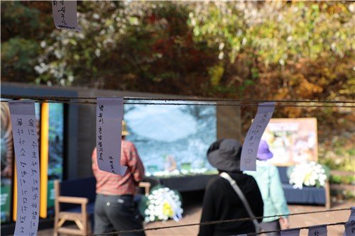 [세상풍경] 호랑이를 사랑하는 사람들 (출처=연합뉴스)