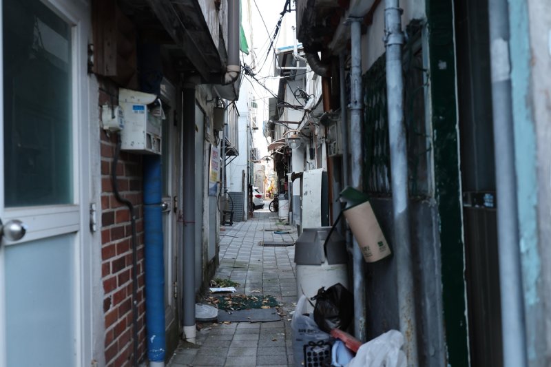 한산한 쪽방촌 거리 (출처=연합뉴스)