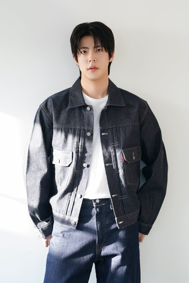 '열일 행보' 최우성, 새 프로필 공개…순도 100% 청량 매력