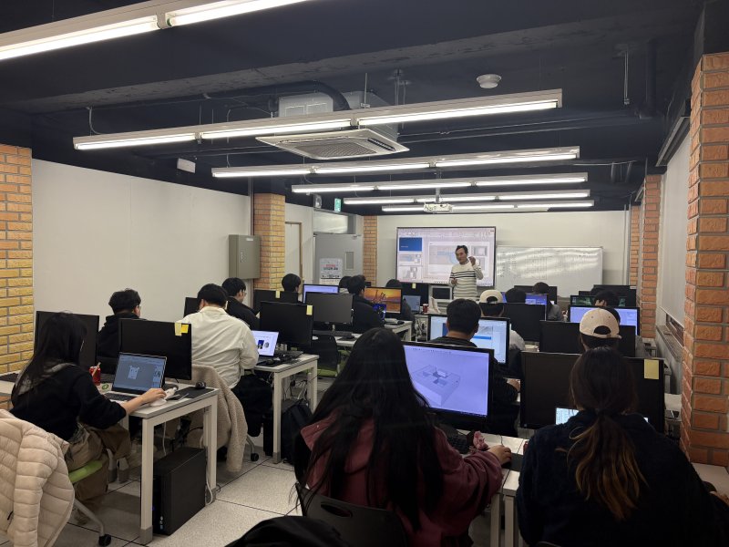 [대전=뉴시스] 대전대 RISE사업단 '지역 전략산업 연계 3D 프린팅 교육 프로그램' 워크숍 모습. (사진=대전대 제공) 2025.12.04. photo@newsis.com *재판매 및 DB 금지