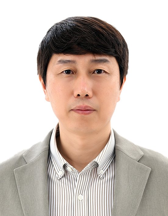 [제주=뉴시스] 제52대 제주도기자협회장에 추대된 이인 제주CBS 부국장. (사진=제주도기자협회 제공) 2025.12.04. photo@newsis.com *재판매 및 DB 금지