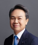 신한금융 3년 더 이끄는 진옥동 회장