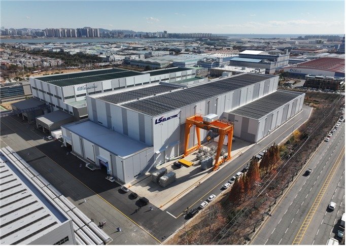 부산 강서구 화전동에 위치한 LS일렉트릭 부산사업장 2생산동 현장 모습 부산시 제공