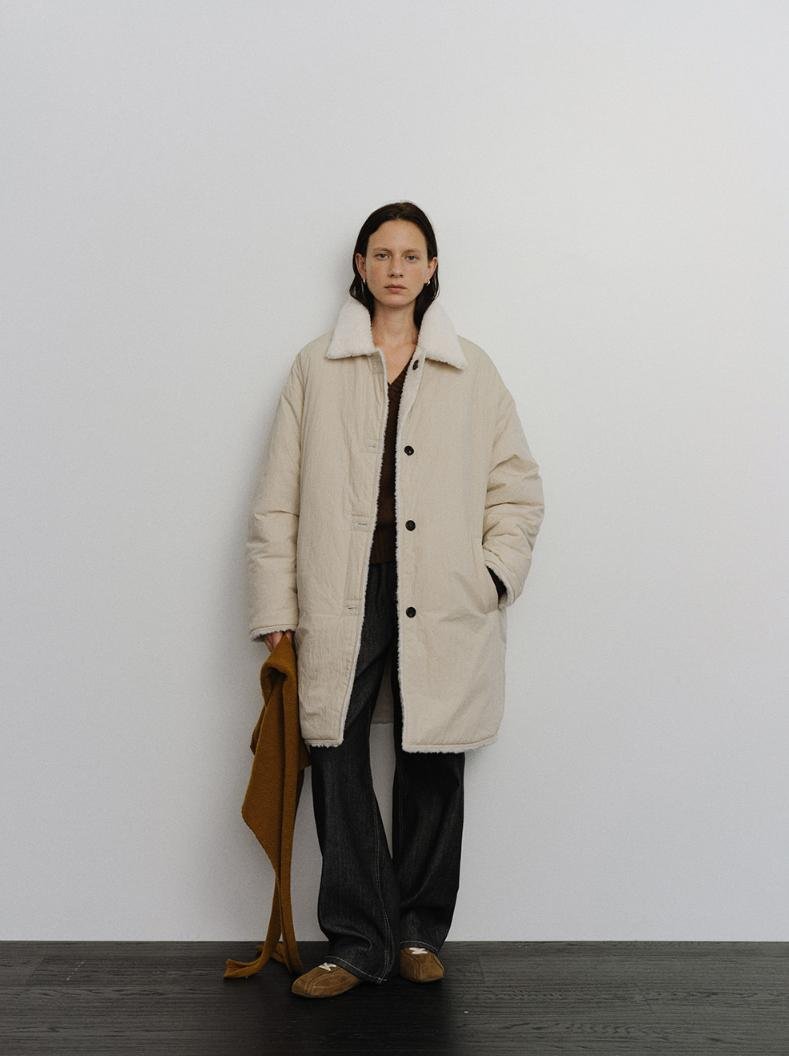 유라고 리버서블 시어링 패디드 코트