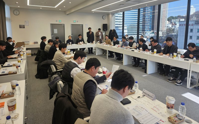 지난 4일 서울역 럭키컨퍼런스에서 열린 대산항 해운·항만·물류 기업 초청 간담회 모습(서산시 제공. 재판매 및 DB금지)2025.12.5/뉴스1