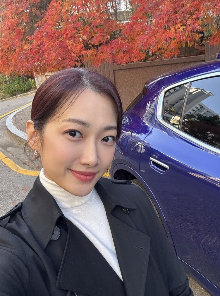 '조충현♥' 김민정 전 아나운서, 억대 수입차 오너됐다