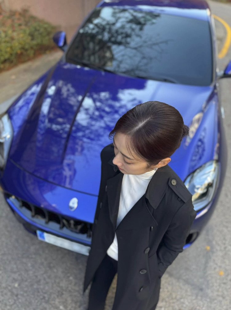 '조충현♥' 김민정 전 아나운서, 억대 수입차 오너됐다