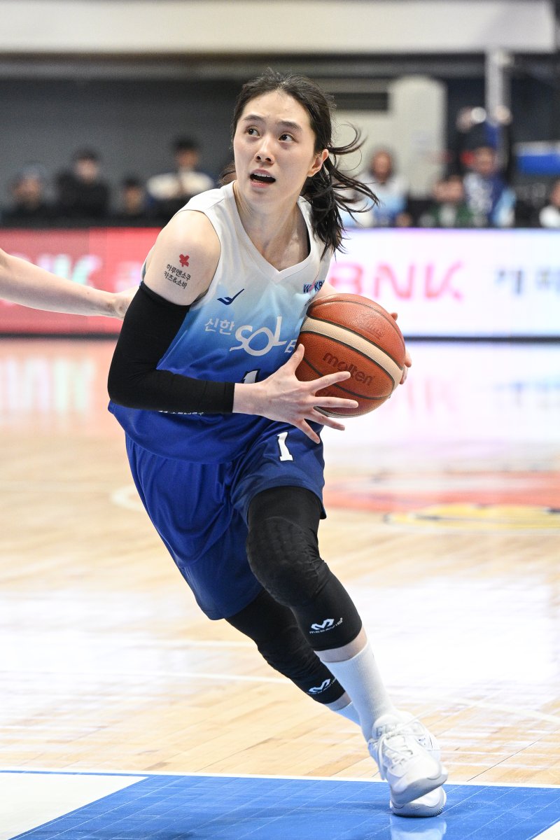 [서울=뉴시스] 여자프로농구 인천 신한은행의 신이슬. (사진=WKBL 제공) *재판매 및 DB 금지