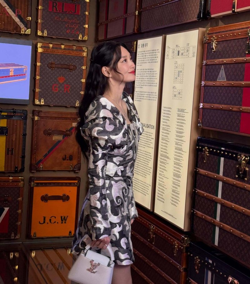 신민아, 김우빈과 이달 결혼 앞두고 연일 최고 미모 갱신…여신 비주얼 [N샷]