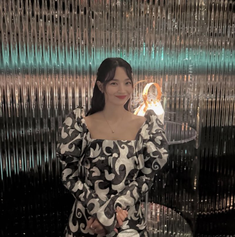 [서울=뉴시스] 배우 신민아. (사진=신민아 인스타그램 캡처) 2025.12.05. photo@newsis.com *재판매 및 DB 금지