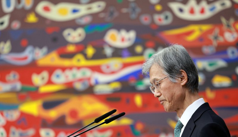 조희대 대법원장이 5일 서울 서초구 대법원에서 열린 전국법원장회의에서 잠시 생각에 잠겨있다. (공동취재) 2025.12.5/뉴스1 ⓒ News1 장수영 기자