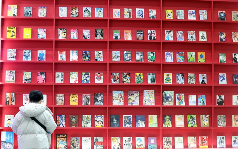 5일 오후 경기도 고양시 일산서구 킨텍스(KINTEX)에서 열린 '애니메이션 X 게임 페스티벌(AGF) 2025'에서 관람객들이 부스를 둘러보고 있다. 2025.12.5/뉴스1 ⓒ News1 황기선 기자