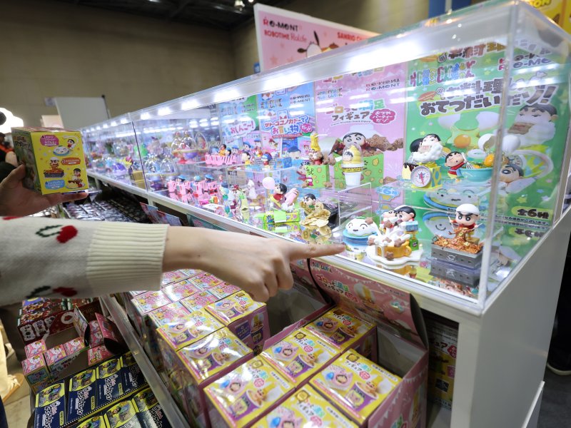 5일 오후 경기도 고양시 일산서구 킨텍스(KINTEX)에서 열린 '애니메이션 X 게임 페스티벌(AGF) 2025'에서 관람객들이 부스를 둘러보고 있다. 2025.12.5/뉴스1 ⓒ News1 황기선 기자