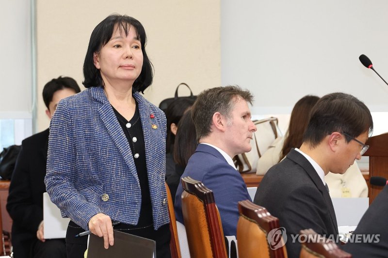 현안질의 출석한 송경희 개인정보보호위원장 (출처=연합뉴스)