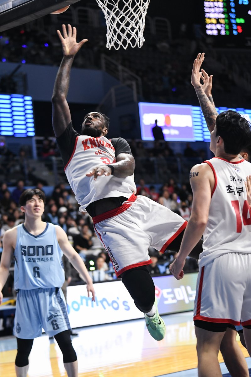 [서울=뉴시스] 프로농구 서울 SK 자밀 워니. (사진=KBL 제공) *재판매 및 DB 금지