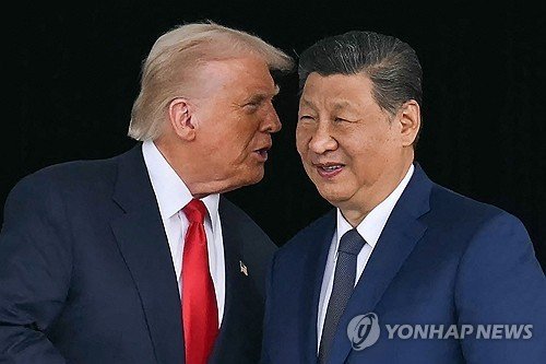 지난 10월 부산에서 만난 트럼프 대통령과 시진핑 주석 (출처=연합뉴스)