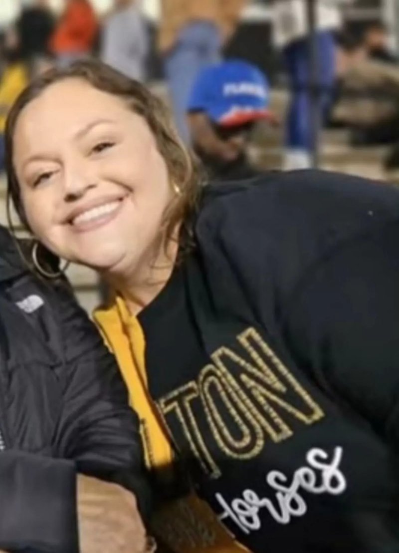 [서울=뉴시스] 데려와 키우던 유기견에 물려 사망한 바바라 브루잉턴(38)의 모습. (사진출처: 뉴욕포스트 캡처)2025.12.05.