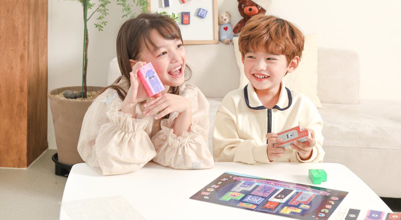 [서울=뉴시스] 현대백화점 무역센터점 자석 블록 전문 브랜드 큐블로 팝업스토어. (사진=현대백화점 제공) *재판매 및 DB 금지