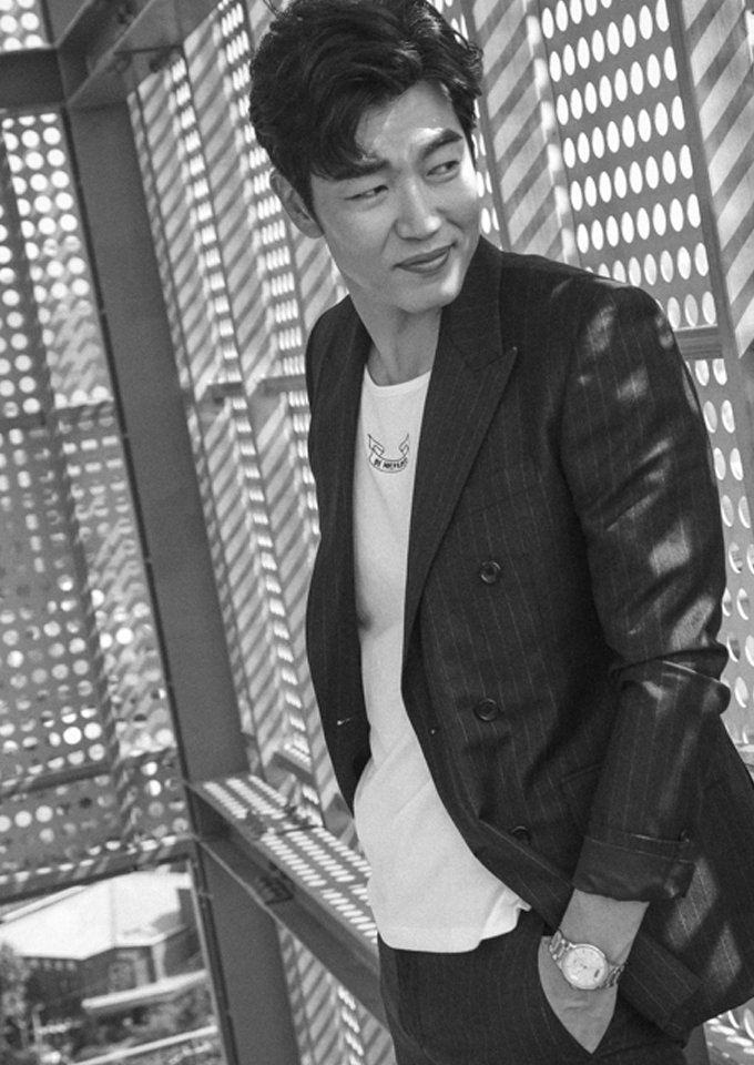 [단독인터뷰] 이종혁 "햄버거 먹던 선도부장…쉰하나 지금이 더 좋다"