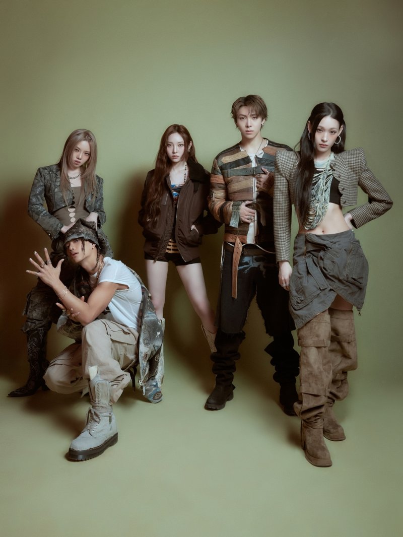 그룹 올데이 프로젝트/ 사진제공=더블랙레이블