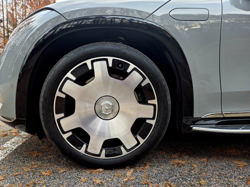마이바흐 EQS 680 SUV 휠 ⓒ News1 박기범 기자