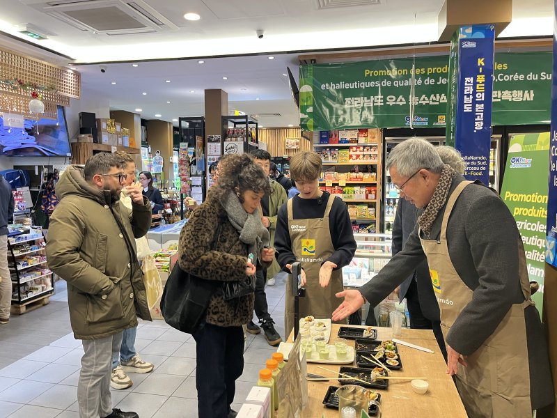 전남 농수산식품 파리 판촉행사.(전남도 제공. 재판매 및 DB금지) 2025.12.6/뉴스1